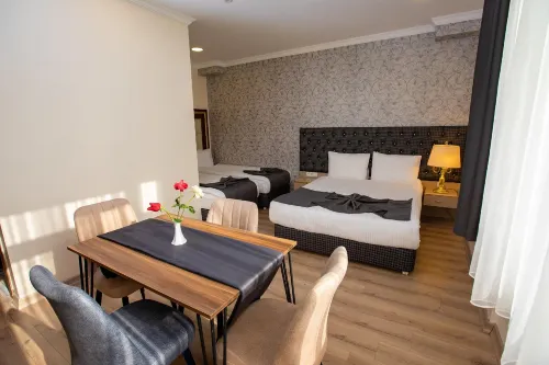 Hotel Verçenik - Havudsigt