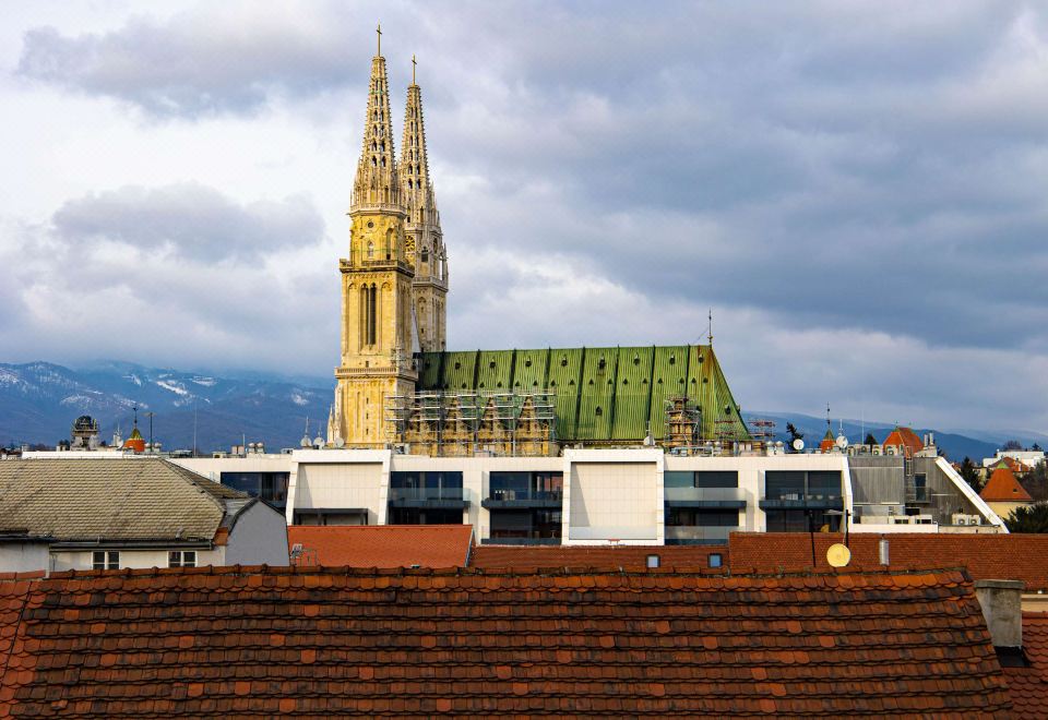 3. 아트'호텔 자그..