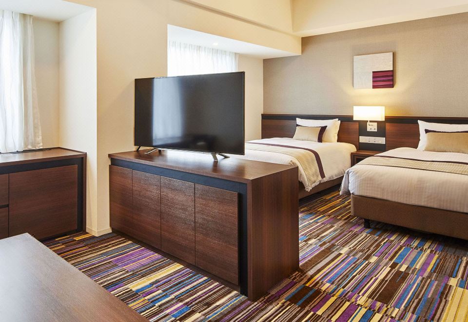 Hotel Lumiere Grande Nagareyamaotakanomori Over view