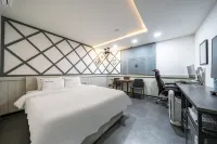 Gongju Renaissance Hotel