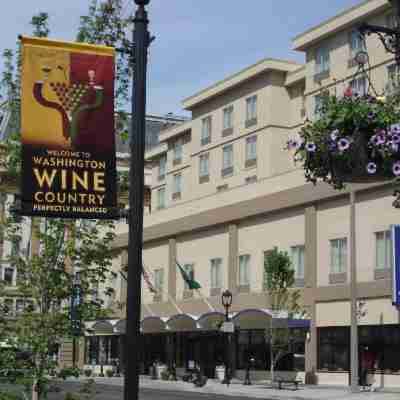 Hilton Garden Inn Yakima Downtown Hotel Exterior