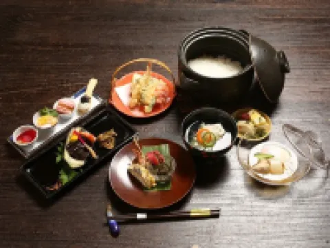 ちいさなお宿 泉弘坊 大田市のホテル