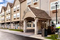 Quality Inn & Suites - 2-Star