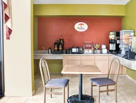 Red Lion Inn & Suites IAH Airport East