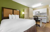 Motel 6 Suites Rochester Greece, NY - Wifi