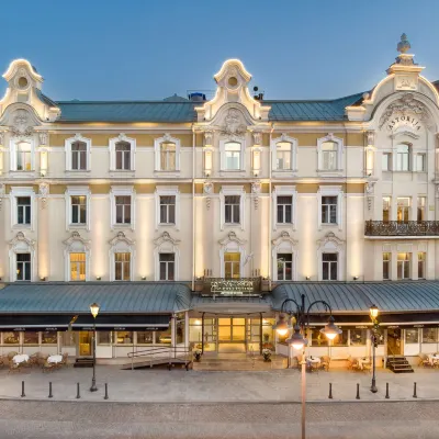 Radisson Collection Astorija Hotel, Vilnius Hoteles cerca de Casco Antiguo de Vilnius