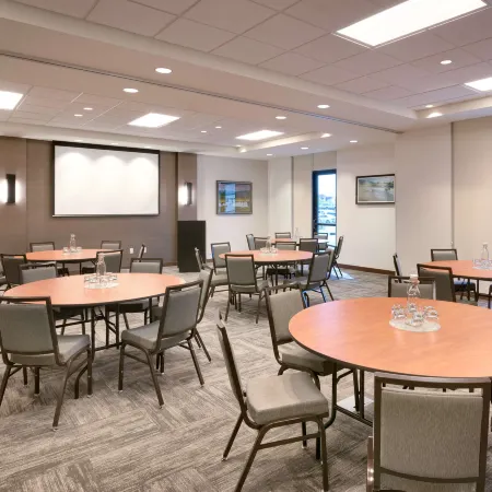 Hyatt Place Anchorage Midtown