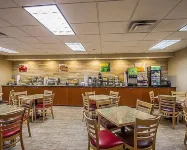 Quality Inn & Suites Fishkill South Near I-84 - Frühstück