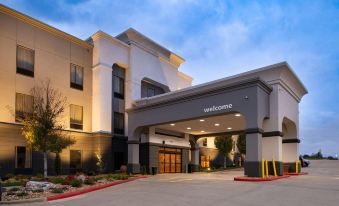 Hampton Inn by Hilton Kansas City Northeast