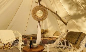 Tent Romantica a b&b in a Luxury Glamping Style