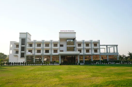 Shivgiri Resort - Pools