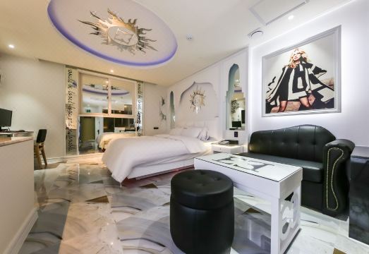 명품무인호텔 외경