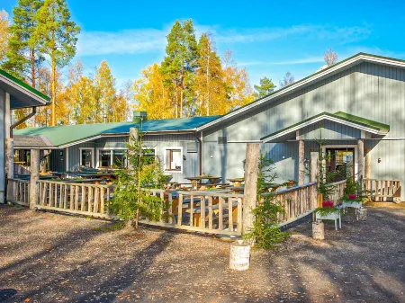 Hukka 6 Отели в г. Juva