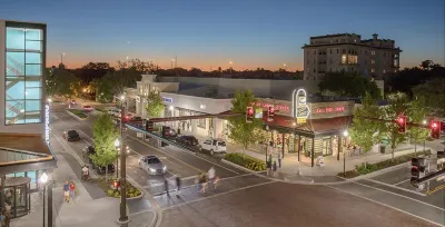 Hyde Park Hotel Hotels near Target