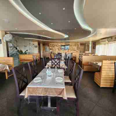 The Cocoon Dining/Meeting Rooms