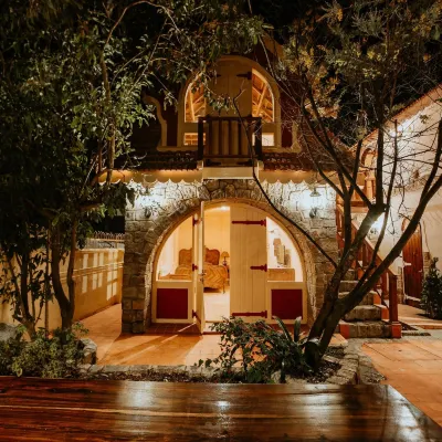 Ngoi Lang CO 77 Hoang Dieu Hotels near Cam Ly Waterfall