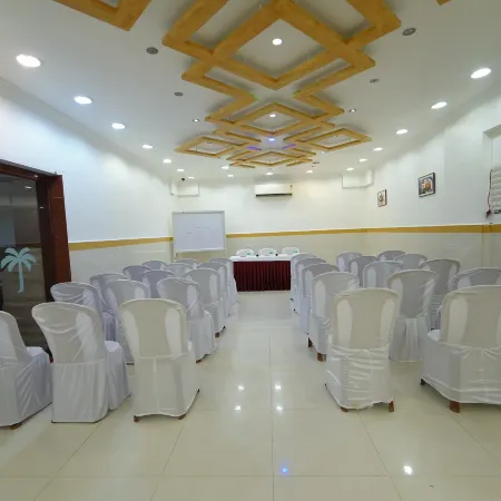 Hotel Palmyra Grand Inn Отели в г. Тирунелвели