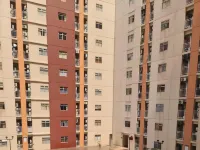 2 Bedrooms Luxury Apartment at Gunawangsa Manyar By Starlight Hotels in Sukolilo