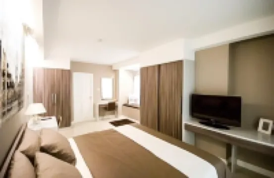 Jpark Residences at Thammasat Rangsit Hotels near Wat Bua Luang