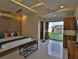 Hotel Neelkanth Bliss, Ahmedabad