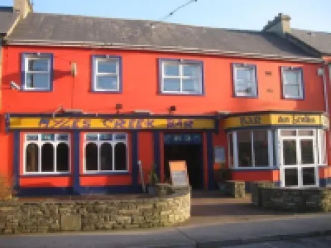 Myles Creek Hotel di 