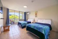 Golden Dream Villas 306 A Hotels near Parque Carlos Martínez Arenales