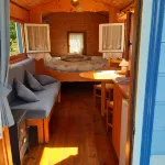 Cozy Little Blue Caravan in Scy Belgique - Homestays