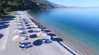 Stavento Beach Front Suites Hotel di Egira