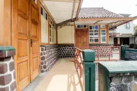 Hotel Wismancala Kaliurang Hotels in Selo