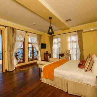 Cocoa Boutique Hotel Rooms