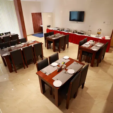 Hotel Bluemoon Отели в г. Тирунелвели