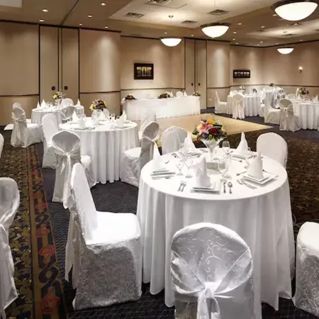 Hampton Inn & Suites by Hilton Montreal-Dorval