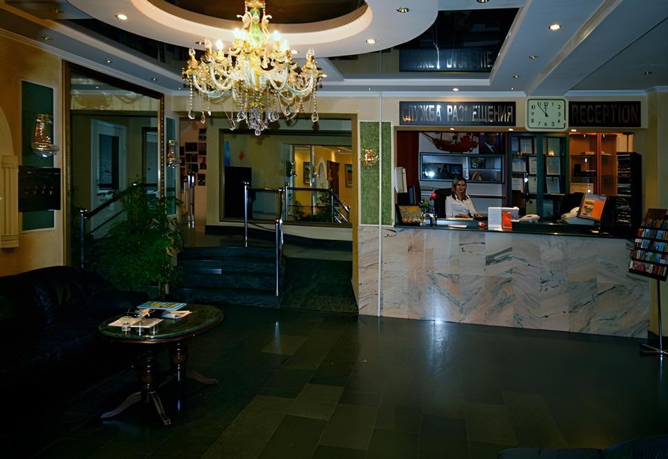 Grand Hotel Uyut Over view