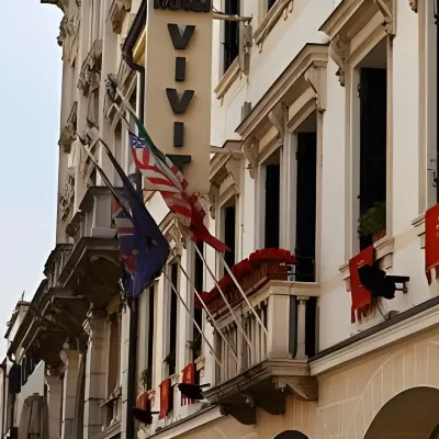 Hotel Vivit Hotels near Ferretto Square