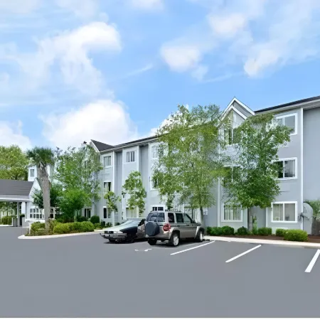 Quality Inn & Suites Myrtle Beach Near Outlets