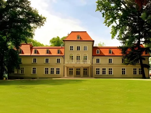 Dwór Sieraków Hotels in Myślenice County