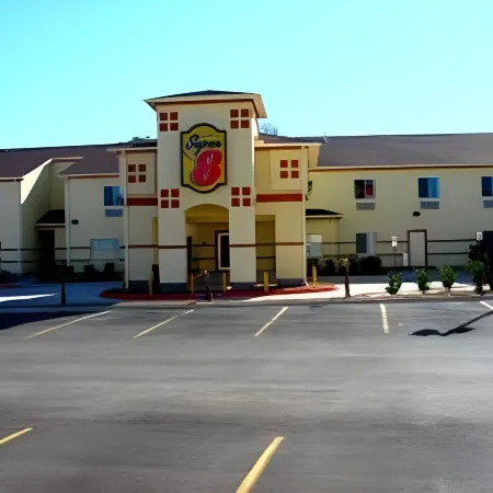 Super 8 by Wyndham Brenham TX
