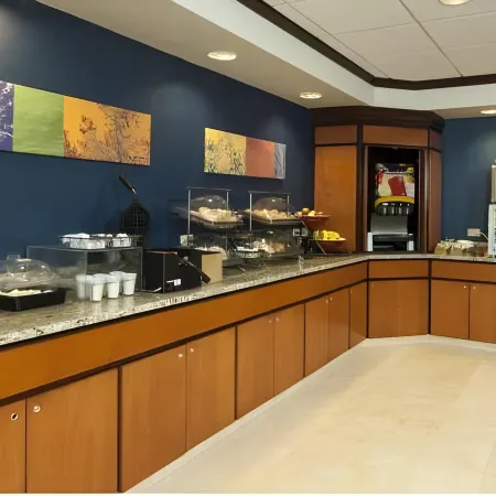 Fairfield Inn & Suites Brunswick Freeport