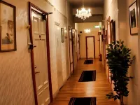 Morris Hotel