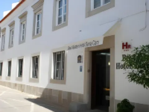 Stay Hotel Évora Centro โรงแรมในแอวูรา