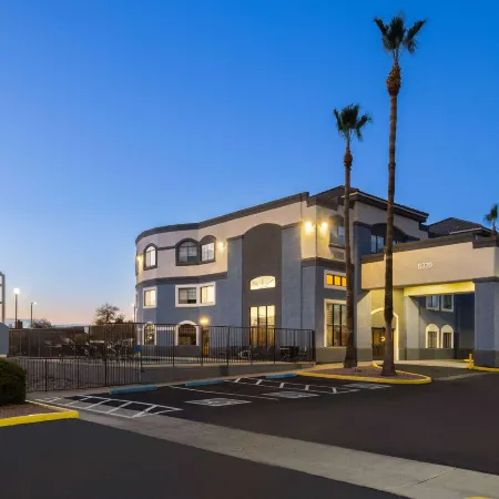 Days Inn & Suites by Wyndham Tucson/Marana