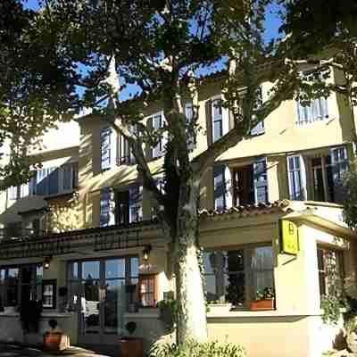 Hostellerie de l'Esplanade Hotel Exterior