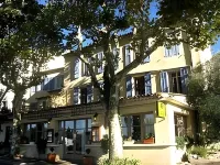 Hotellerie de l'Esplanade Các khách sạn ở Ginasservis