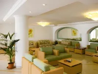 Aparthotel Esquinzo Y Monte Del Mar
