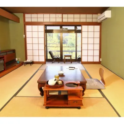 伊勢屋 旧堀切邸周辺のホテル