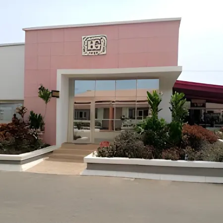 Henry George Hotel