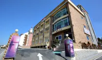 Taean Sunset Ocean Pension Hotels in Taean-gun