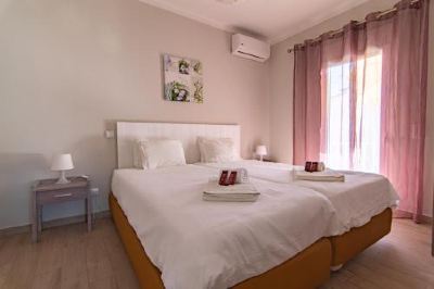 Apartment With Terrace Apartments Salomé Photo