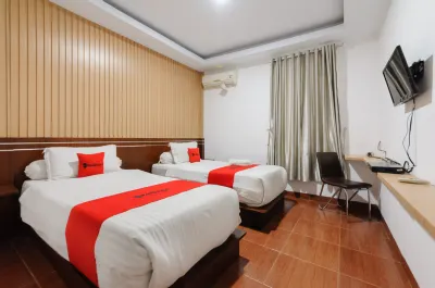 RedDoorz @ Best Hotel Jalan Dr. Sutomo Siantar Hotel dekat Universitas Simalungun / USI