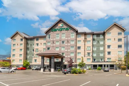 Sandman Hotel Abbotsford Airport Отели в г. Aldergrove